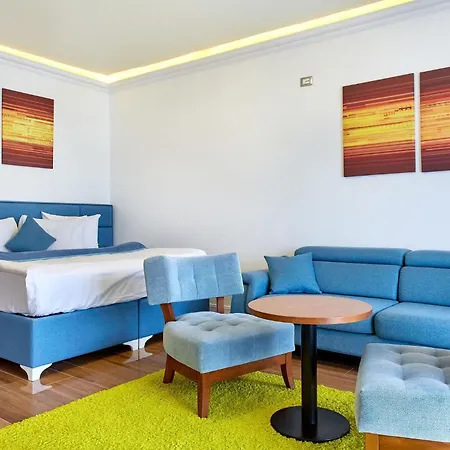 Promenada ママイア